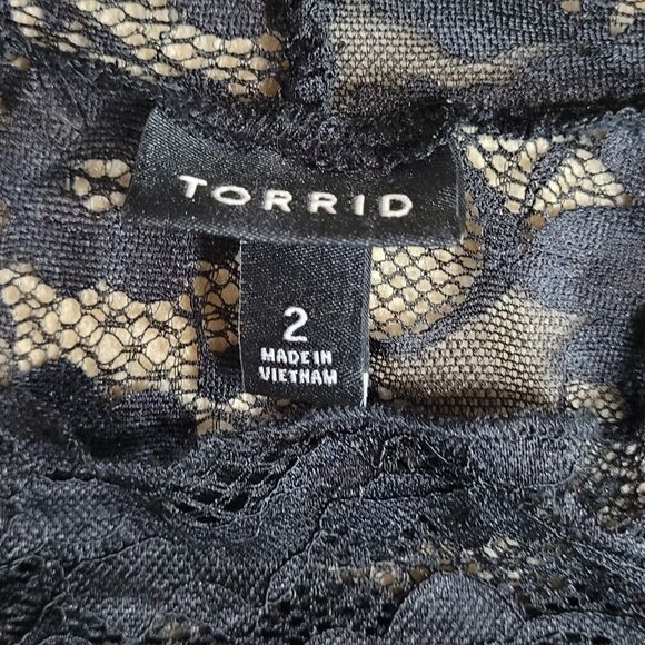 Torrid Black Floral Lace Top 2X Sheer Long Sleeve Mock Neck Whimsigoth Romantic - Picture 8 of 12